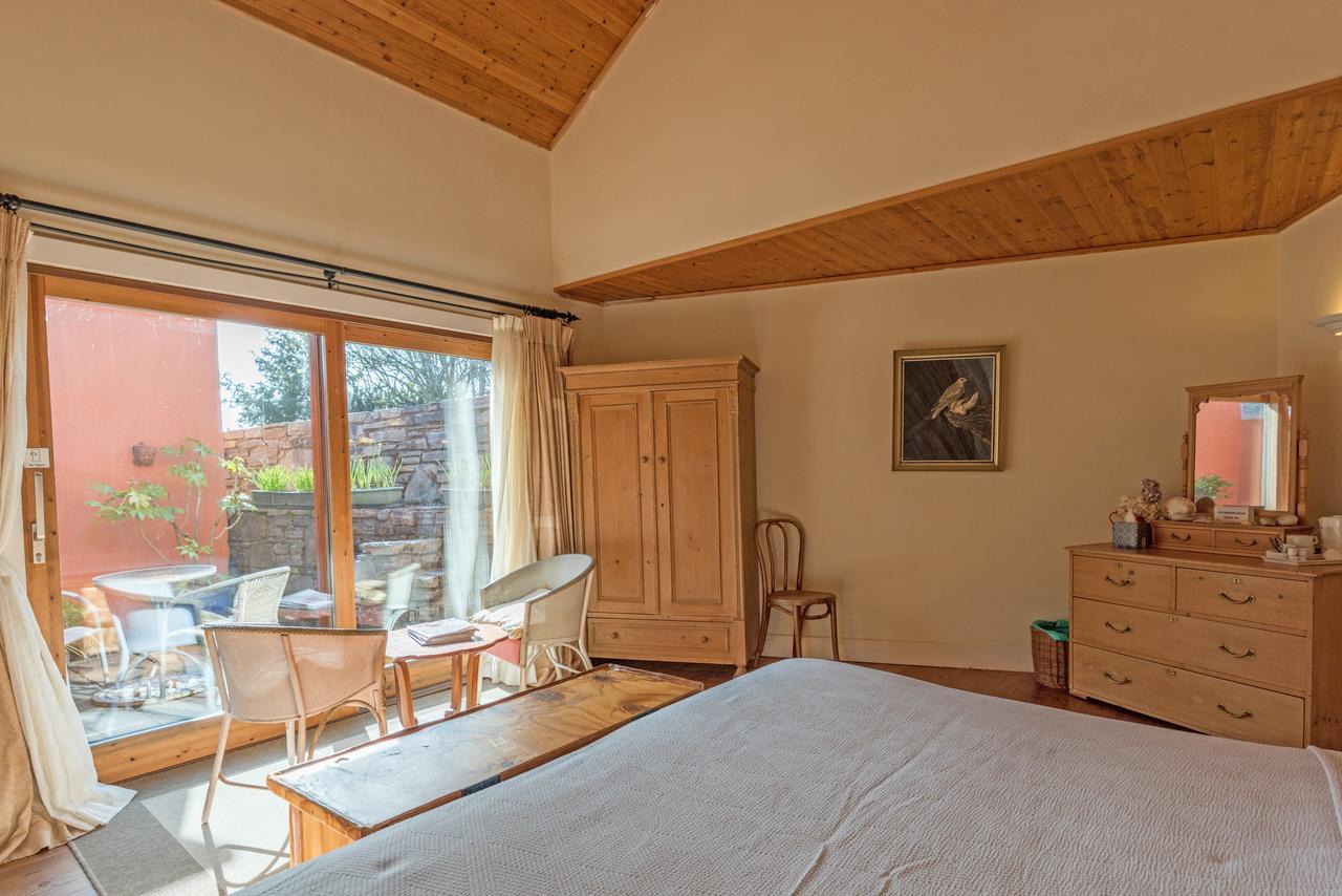Dolphin Beach House Hotel Clifden Buitenkant foto