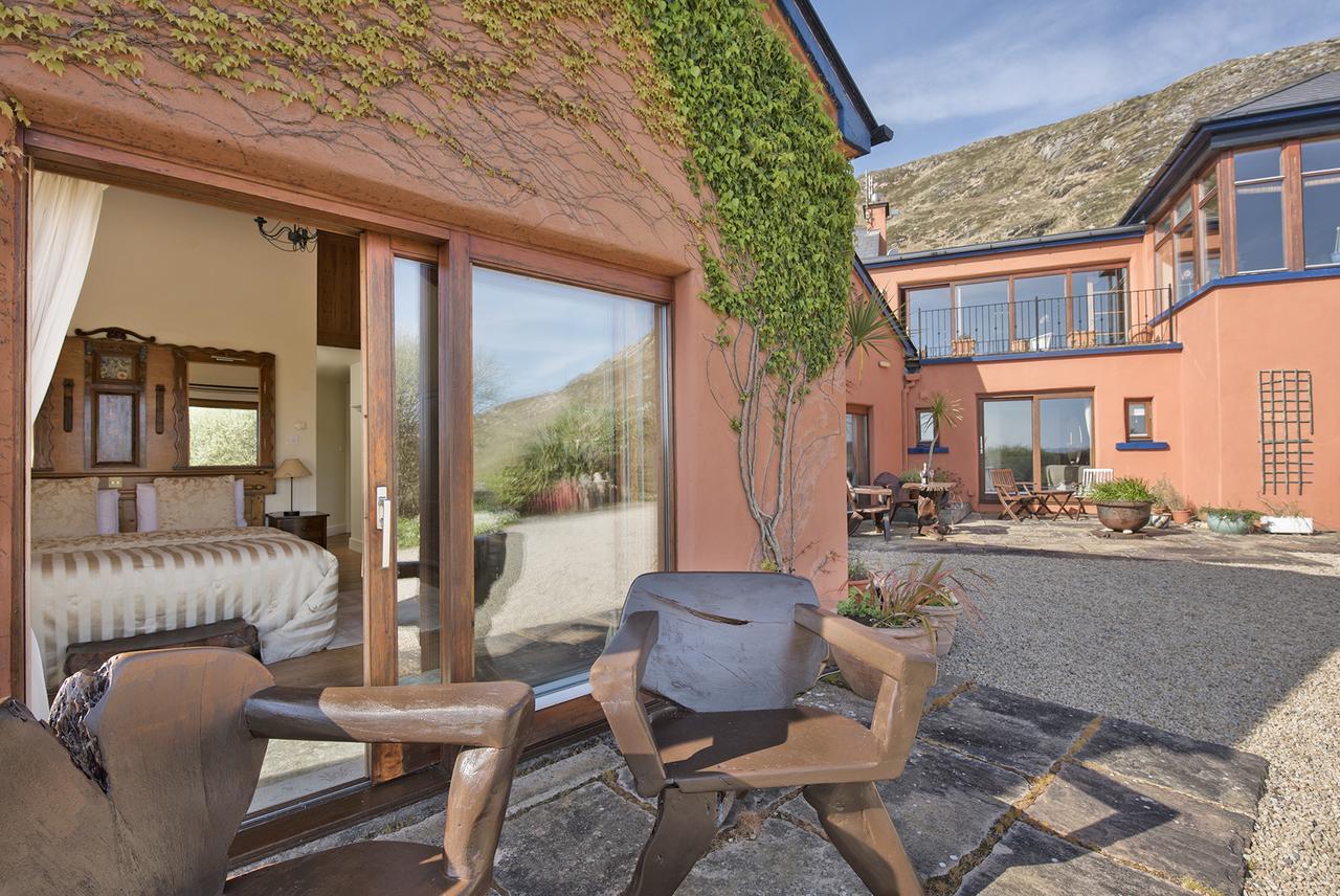 Dolphin Beach House Hotel Clifden Buitenkant foto