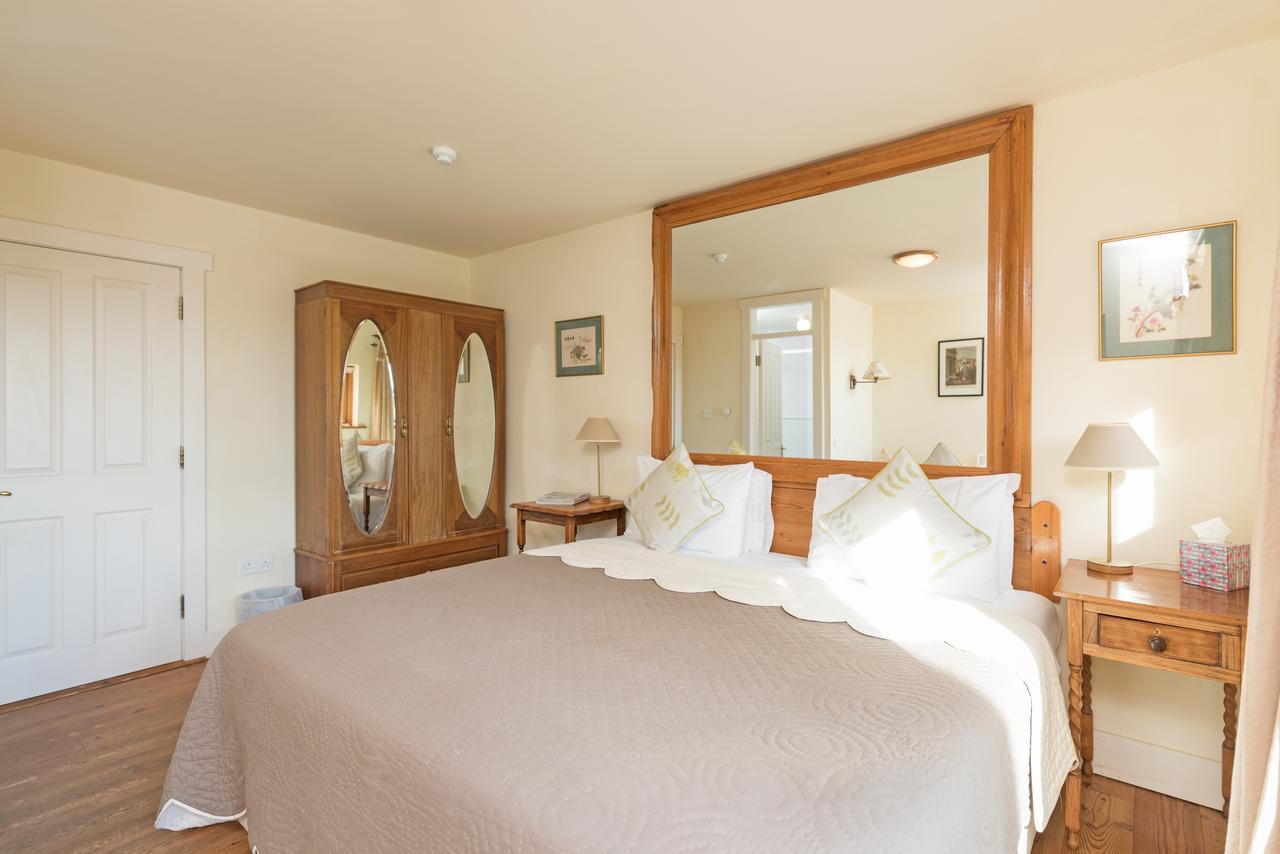 Dolphin Beach House Hotel Clifden Buitenkant foto