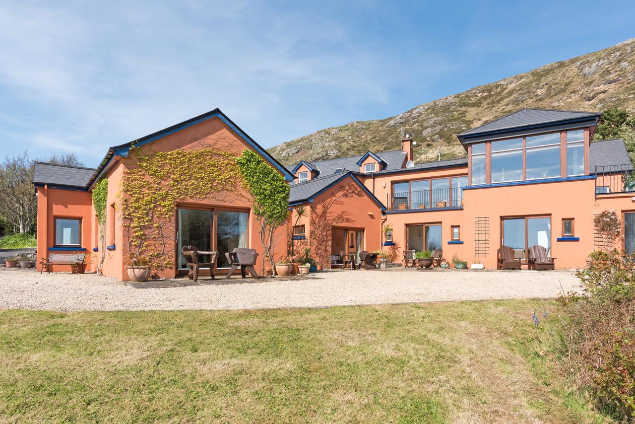 Dolphin Beach House Hotel Clifden Buitenkant foto